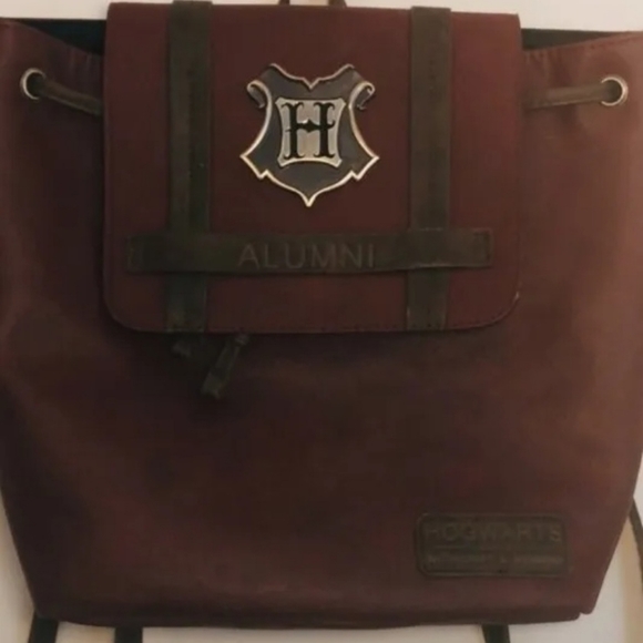 Harry Potter Hogwarts Alumni Mini Backpack main image 7